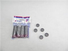Magnet černý 15 mm 40 ks