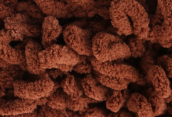 Příze Alize Puffy 493 – tmavě hnědá