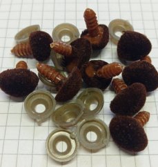 Čumáček samet bezpečnostní kávově hnědá 17×22 mm