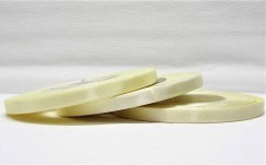 Saténová stuha krémová