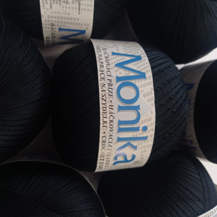 Háčkovací příze Monika černá